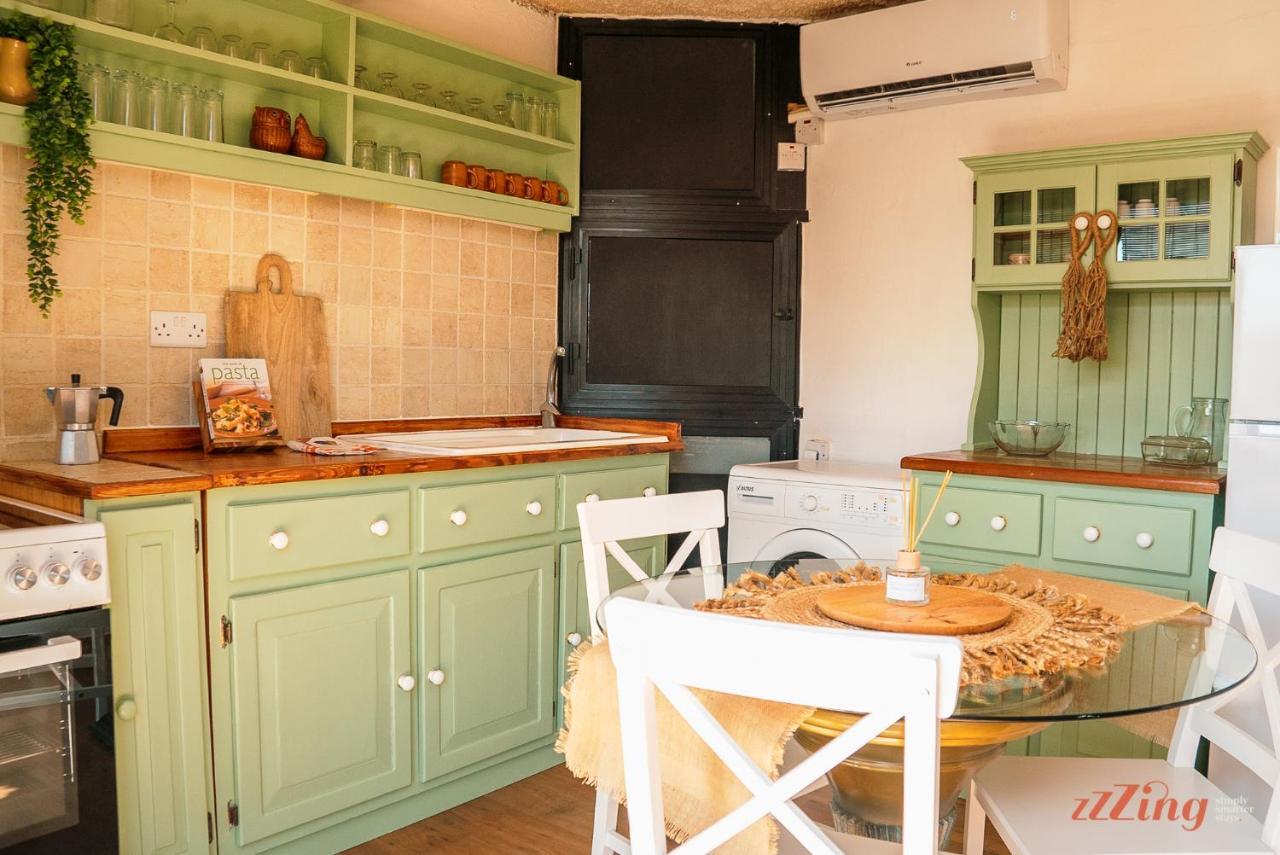 A Holiday Home Duplex In A Gozo Village Square Виктория Екстериор снимка