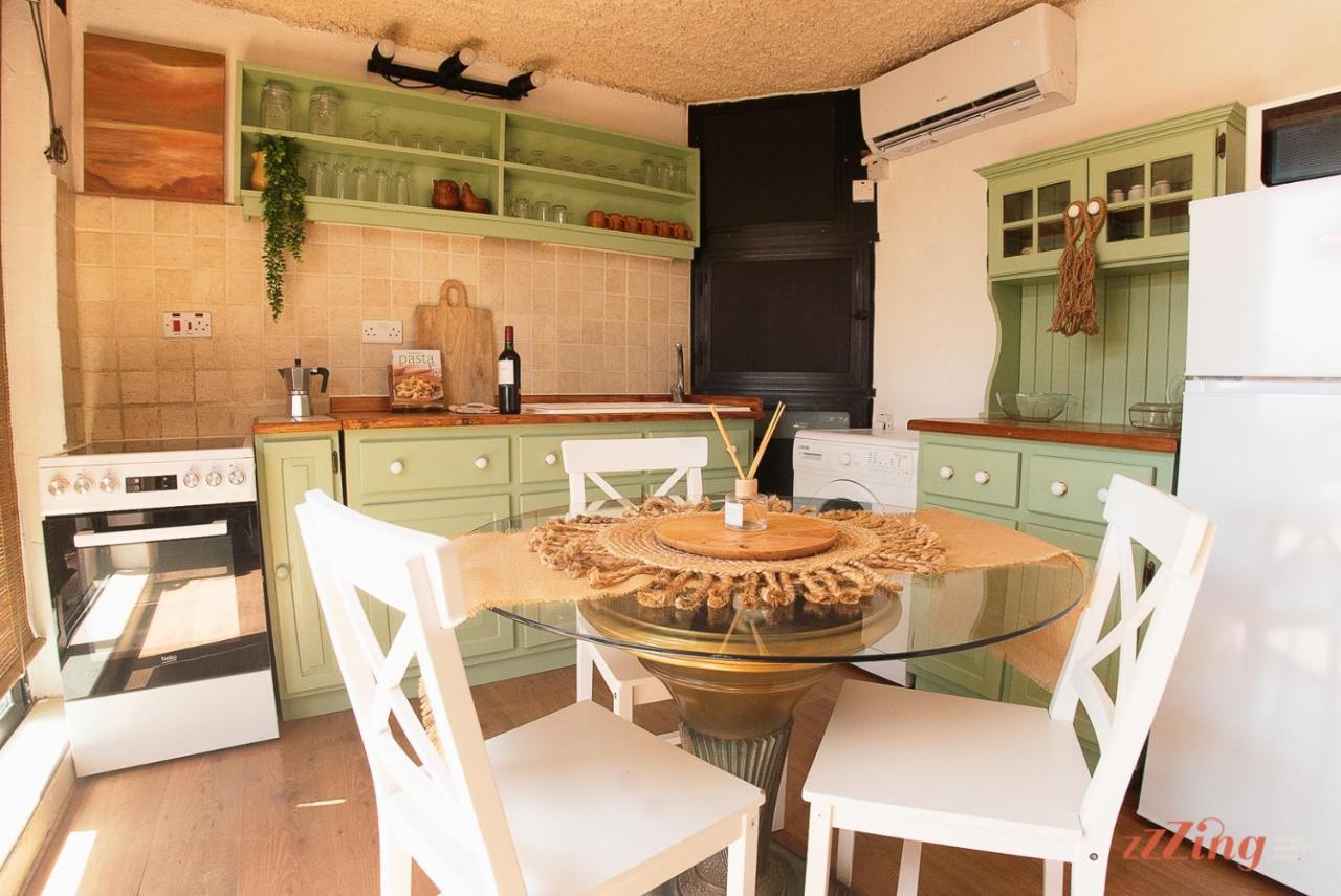 A Holiday Home Duplex In A Gozo Village Square Виктория Екстериор снимка